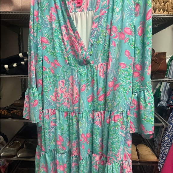 Lilly Pulitzer Dresses & Skirts - Lilly Pulitzer Pink and Blue Patterned Dress